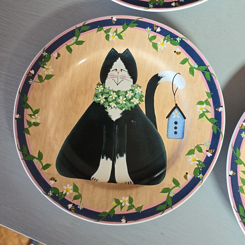 Sakura Garden Cats Plates – Vintage 8.25” Dessert/Salad – Set of 4 Feline Design - Picture 5 of 8